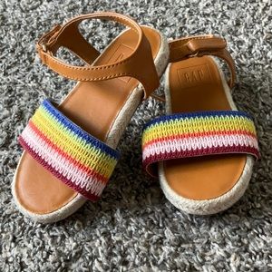Toddler girls Gap sandals.